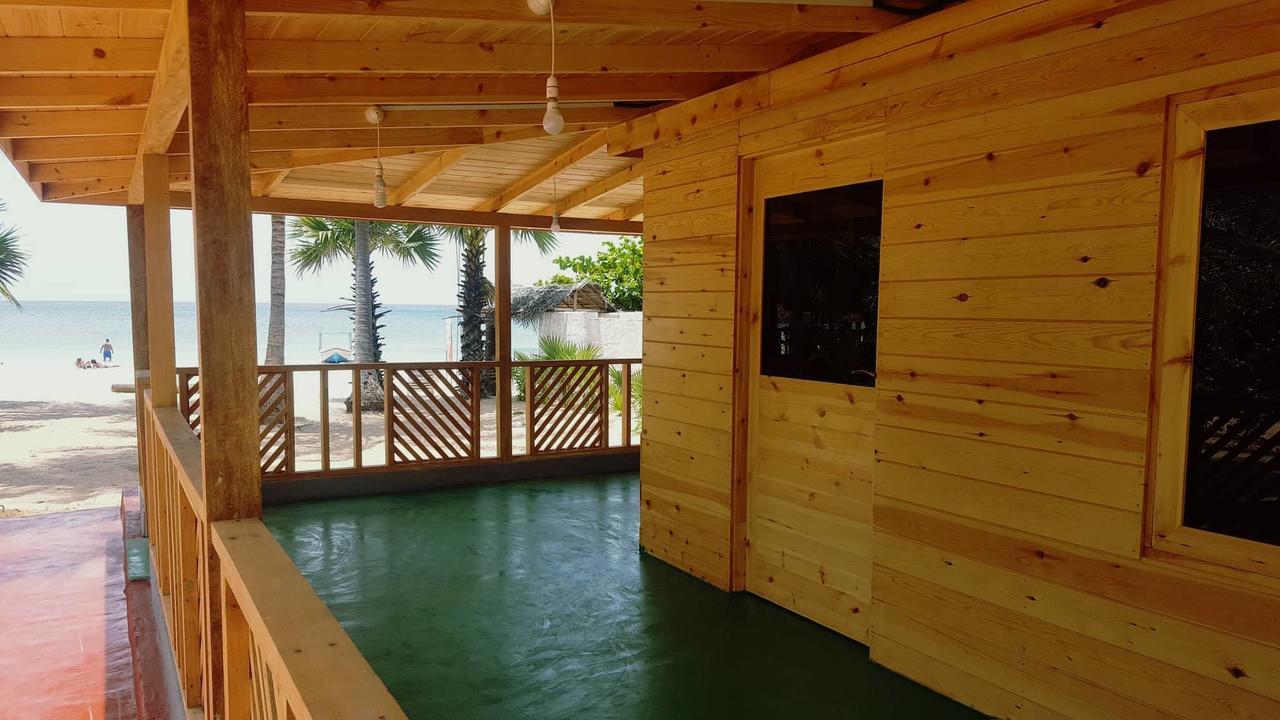 Alfresco Beach Hotel Упувели Екстериор снимка